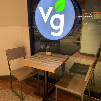 Veggie Grill by Next Level - Cosy tables inside - Vegan Near Me - Burbank, California
