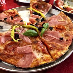 Pizzaria Luso Pizza - Pepperoni, ham pizza. Came with olives