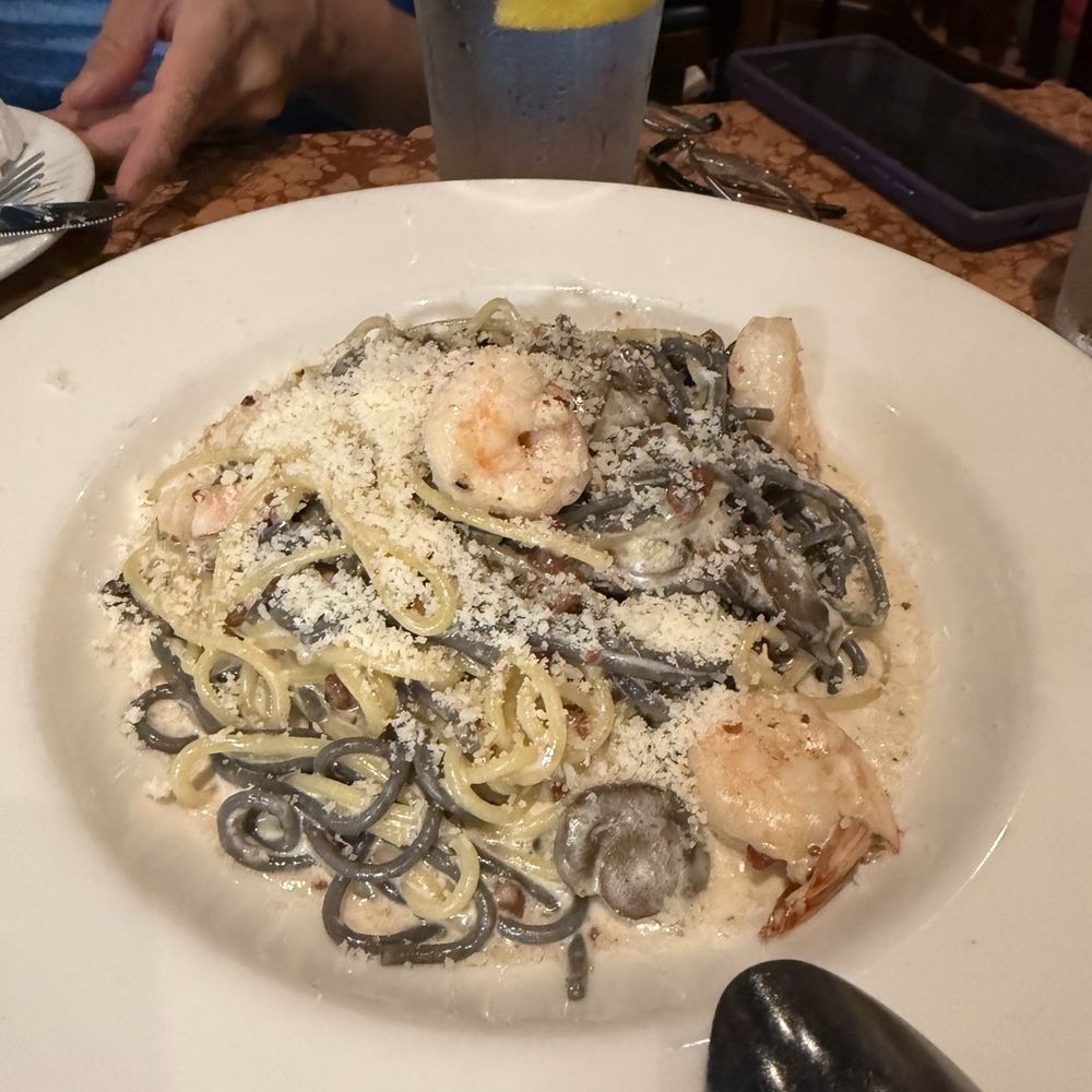 Maccheroni Republic - Bianchi & Neri (Signature Dish) - Italian Near Me - Los Angeles, California Maccheroni Republic - Bianchi & Neri (Signature Dish) - Italian Near Me - Los Angeles, California