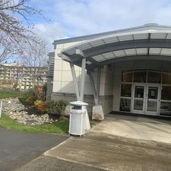 Des Moines Library - Front of the librwry