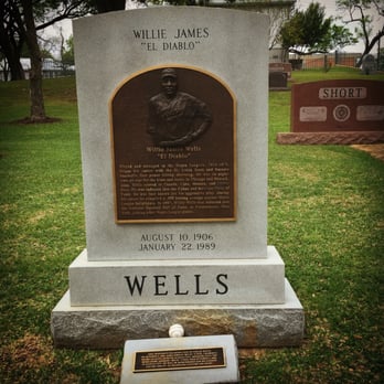 Texas State Cemetery - Funeral Services & Cemeteries Near Me - Austin, Texas