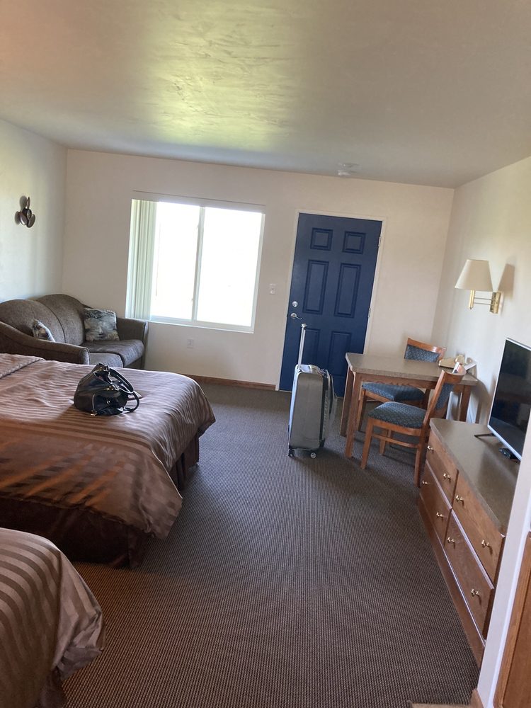 COHO MOTEL Updated September 2024 705 N Main St, Kewaunee