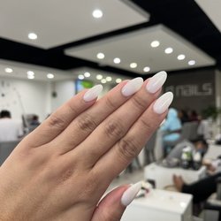 D Nails Salon