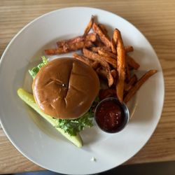 Blackened salmon sandwich with sweet potato fries