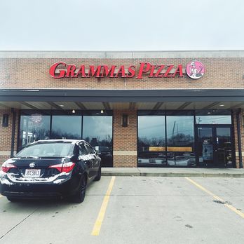 Grammas Pizza - Front entrance - Pizza Near Me - Cincinnati, Ohio