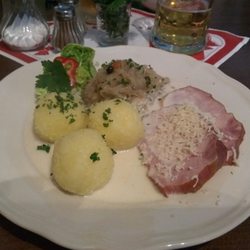 Gaststätte Moosheide - Pöckelbraten mit Meerestisch, Sauerkraut und Klöße