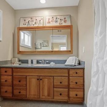 Konrad Konstruction - Before master bathroom - General Contractors Near Me