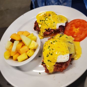 Bea Bea’s - Corned beef hash Benedict - Coffee & Tea Near Me - Glendale, California Bea Bea’s - Corned beef hash Benedict - Coffee & Tea Near Me - Glendale, California