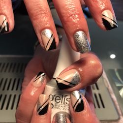 The Perfect 10 nail salon
