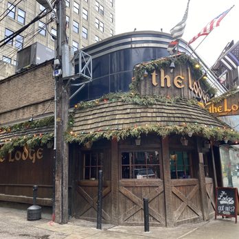 The Lodge Tavern - Dive Bars Near Me - Chicago, Illinois The Lodge Tavern - Dive Bars Near Me - Chicago, Illinois