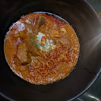 Lao Lao Bar - Massaman Curry - Laotian Near Me - Toronto, Ontario