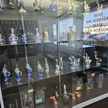 Naya Lounge - Tobacco Shops Near Me - Fort Bragg, California