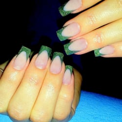 Alina-Beautiful-Nails