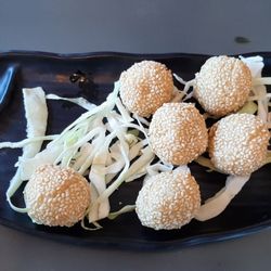 Bao Su a Chinese Cuisine - Deep fried sesame balls (6.95). Small-1 1/2" balls, dough was good, crispy and stretchy, red bean paste wasn't smooth, more on the dry side
