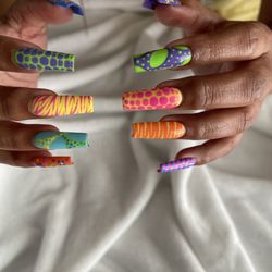 Beauty by Bopha - Long Square Gel X + Art
