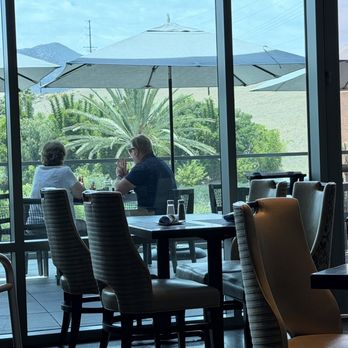 Viewpoint Kitchen + Bar - June View - Bars Near Me - El Cajon, California