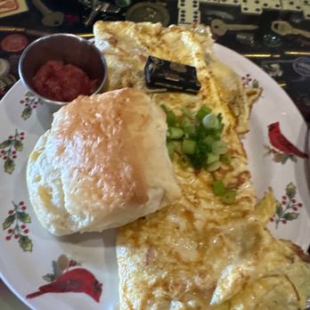 Sunrise Memphis - Rocky Mountain Omelette , no shortage of meat and vegetables stuffed inside. - Breakfast & Brunch Near Me - Memphis, Tennessee