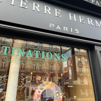 Pierre Hermé - Store front - Macarons Near Me - Paris, 01