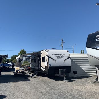 Reeds Trailer Sales - RV Dealers Near Me - Petaluma, California