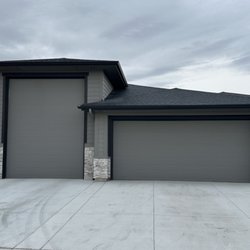 Sawtooth Garage Doors
