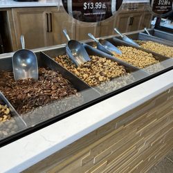 Heggy’s Nut Shop