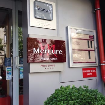Hôtel Mercure Paris Arc de Triomphe Etoile - The outdoor entrance - Hotels Near Me - Paris, 75
