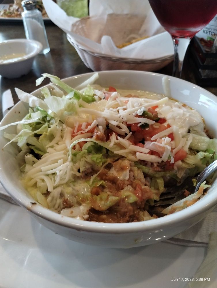 Playa Vallarta Mexican Grill Logo