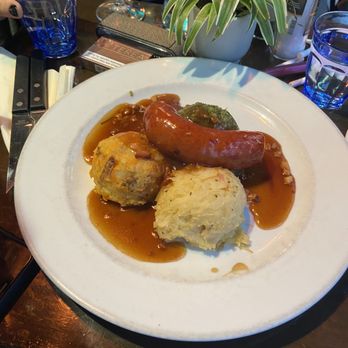 The Pantry - Hotspot, Boerenkool, Zuurkool and sausage - Modern European Near Me - Amsterdam, New Hampshire