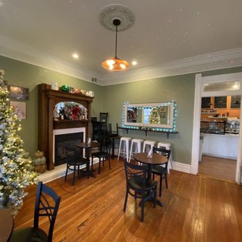 Caffe Torino - Cozy interior! - Cafes Near Me - Farmington, Utah