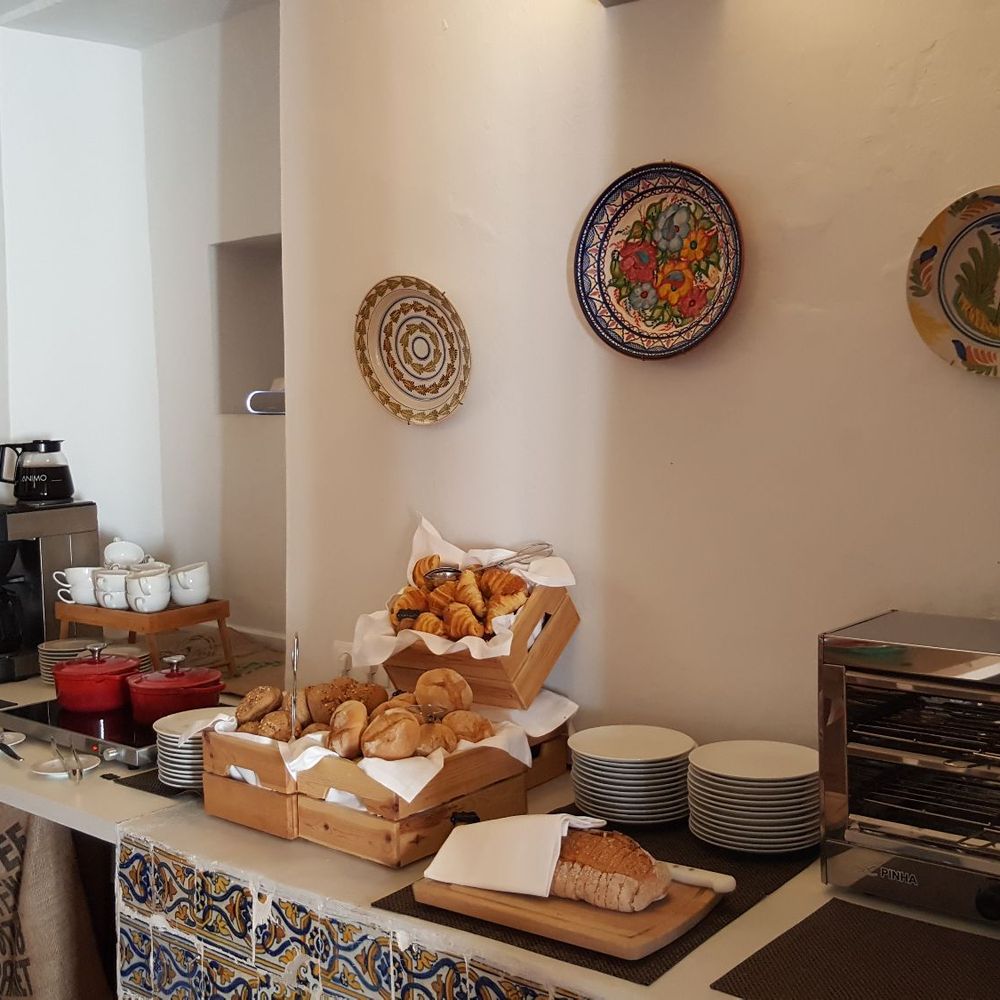 The Noble House - More breakfast... - Hotels Near Me - Évora, 07