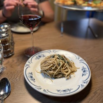 Fife & Farro - Cacio e Pepe - great pasta but too peppery - Pizza Near Me - San Antonio, Texas Fife & Farro - Cacio e Pepe - great pasta but too peppery - Pizza Near Me - San Antonio, Texas
