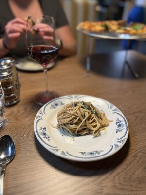 Fife and Farro by null
