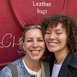 Lacambra Bags