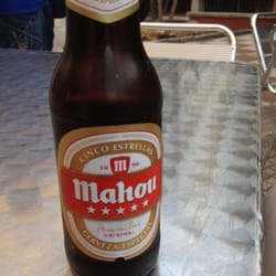Pentagrama - Quinto de mahou, no pude hacer foto a la tapita que ponen de regalo porque me quedé sin batería en el movil, todo por 1€.