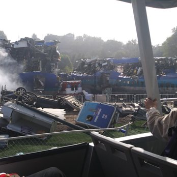 Studio Tour - War of the Worlds crash scene - Amusement Parks Near Me - Universal City, California Studio Tour - War of the Worlds crash scene - Amusement Parks Near Me - Universal City, California