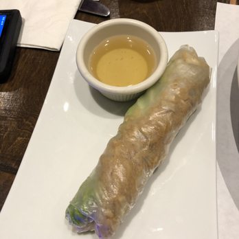 Huong Xua - Pork spring rolls - Vietnamese Near Me - Anjou, Quebec