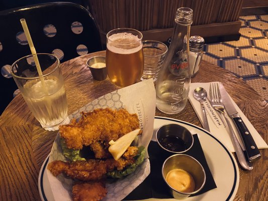 Café Mademoiselle by null