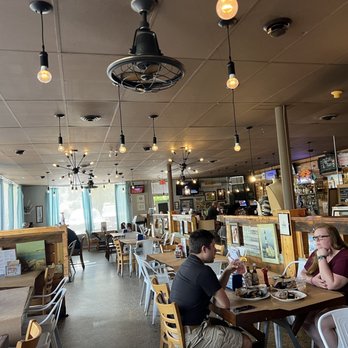 Crabtowne - Inside - Seafood Near Me - Glen Burnie, Maryland