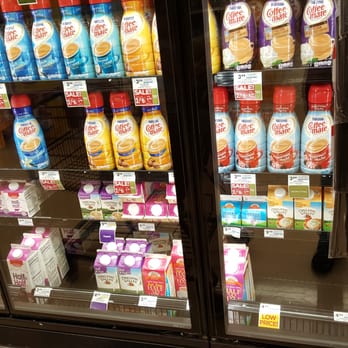 Giant Eagle - Isles always blocked by stuff being stocked, yet shelves always empty. This was at 11 am on a Saturday - Grocery Near Me - Rocky River, Ohio
