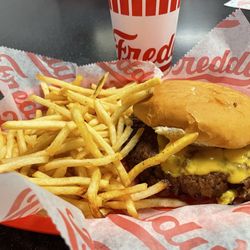 Freddy's Frozen Custard & Steakburgers