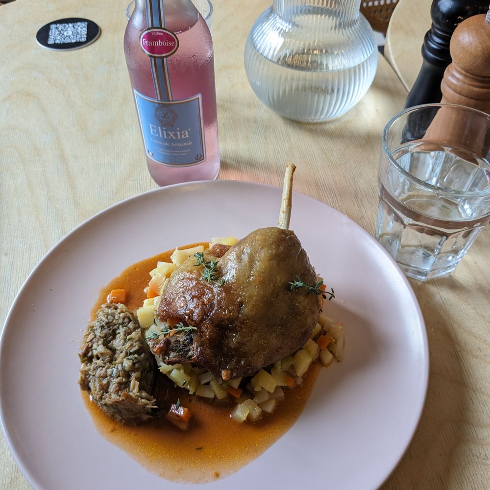 The Hardware Société - confit duck - Coffee & Tea Near Me - Paris, 75
