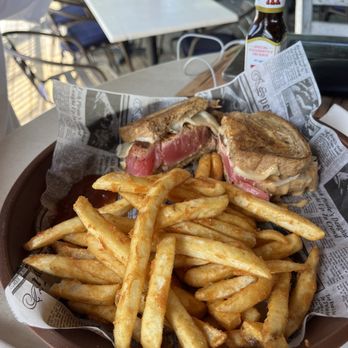 The Florida Boy Bar and Grill - Ahi Ruben sandwich. Tons of delicious fries. - Sandwiches Near Me - Layton, Florida