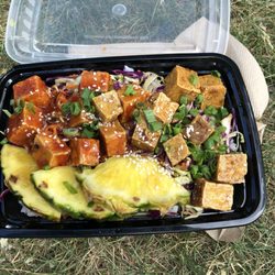 The Food Truck League - BBQ and garlic tofu!! Amazing!!