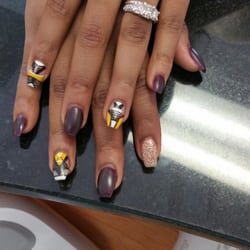 Nails art