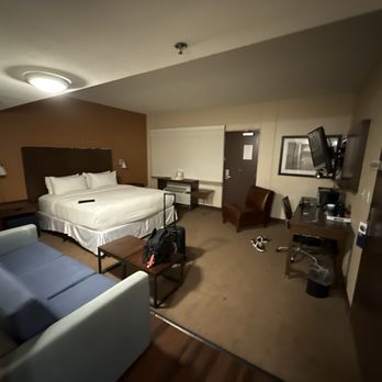 Four Points by Sheraton Peoria - Hotels Near Me - Peoria, Illinois Four Points by Sheraton Peoria - Hotels Near Me - Peoria, Illinois