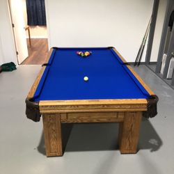 Bacues Billiards - New Euro Blue fabric installed.