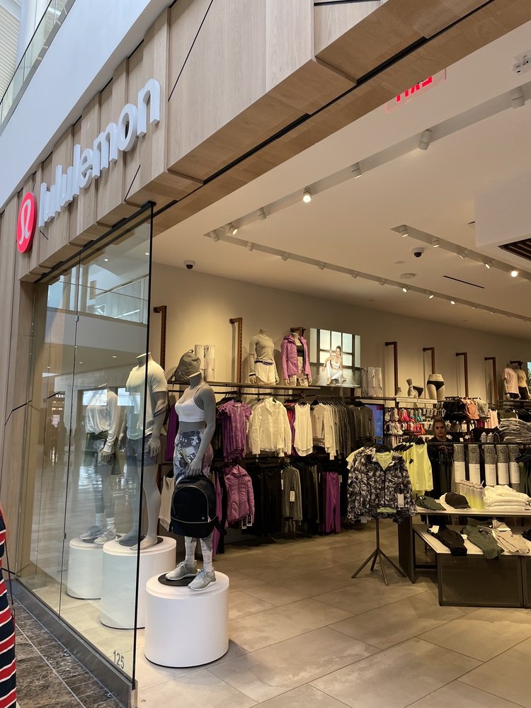 LULULEMON ATHLETICA Updated November 2024 65 Photos & 86 Reviews
