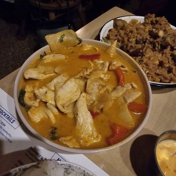 Gai Noi - Red curry - Desserts Near Me - Minneapolis, Minnesota Gai Noi - Red curry - Desserts Near Me - Minneapolis, Minnesota