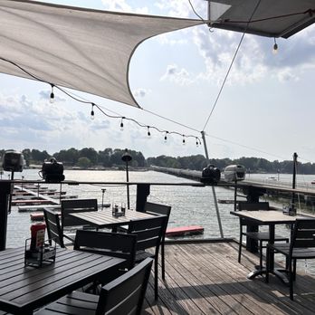 Boathouse Kitchen & Swan Dive - Upper patio - Burgers Near Me - Cicero, Indiana Boathouse Kitchen & Swan Dive - Upper patio - Burgers Near Me - Cicero, Indiana