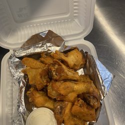 Joe's Pizza - Butter garlic wings